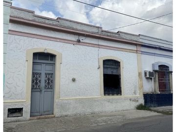 Casona en venta para remodelar a una cuadra del Parque de la Plancha