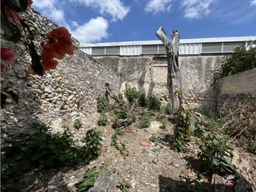 Casona en venta para remodelar a una cuadra del Parque de la Plancha