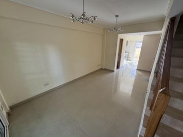 Duplex en Villa Luro sin expensas- Apto credito