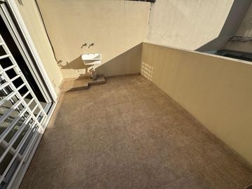 Duplex en Villa Luro sin expensas- Apto credito