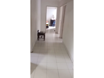 APARTAMENTO EN VENTA DIAMANTE II PRIMER PISO AREA AMPLIA