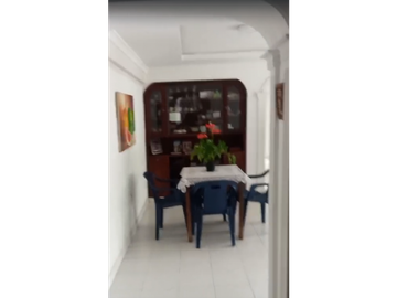 APARTAMENTO EN VENTA DIAMANTE II PRIMER PISO AREA AMPLIA