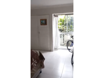 APARTAMENTO EN VENTA DIAMANTE II PRIMER PISO AREA AMPLIA