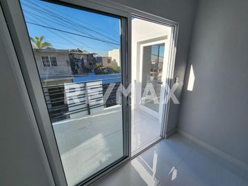 CASA EN VENTA EN VILLA RESIDENCIAL DEL BOSQUE, TIJUANA