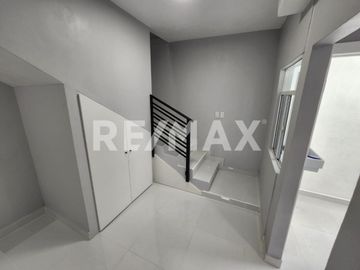 CASA EN VENTA EN VILLA RESIDENCIAL DEL BOSQUE, TIJUANA