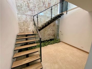 Se Vende Casa - Sector Av Centenario Norte