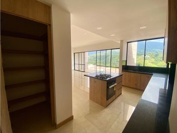 Se Vende Casa - Sector Av Centenario Norte