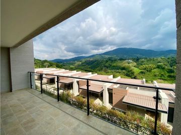 Se Vende Casa - Sector Av Centenario Norte