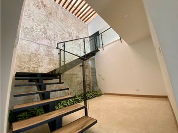 Se Vende Casa - Sector Av Centenario Norte