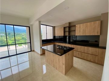 Se Vende Casa - Sector Av Centenario Norte