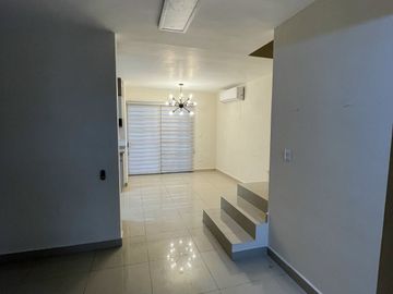 CASA CON DEPA TIPO LOFT EN VENTA, ANAHUAC SAN PATRICIO  - ESCOBEDO N.L.