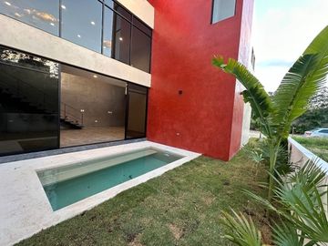 Casa en venta en Paseo Country, al norte de Mérida, Yucatán.