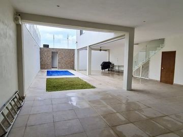 Casa en Venta en Santiago, Carretera Nacional