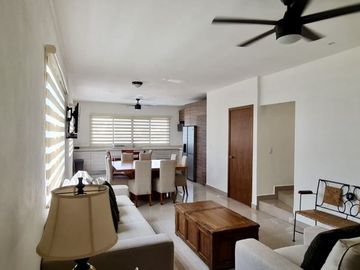 Casa en Venta en Santiago, Carretera Nacional