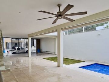 Casa en Venta en Santiago, Carretera Nacional