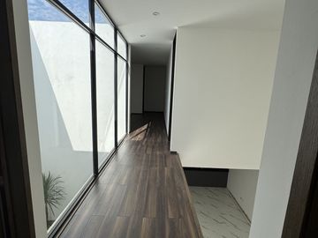 Venta de hermosa casa calicantos