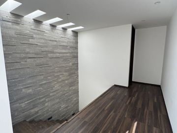 Venta de hermosa casa calicantos