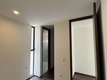 Venta de hermosa casa calicantos