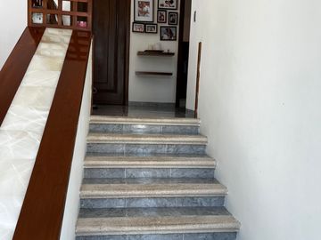 CASA EN VENTA EN ESQUINA UBICADA EN BENITO JUAREZ NORTE, MERIDA.