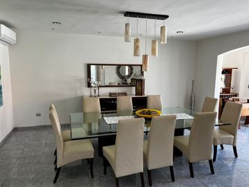 CASA EN VENTA EN ESQUINA UBICADA EN BENITO JUAREZ NORTE, MERIDA.