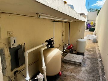 CASA EN VENTA EN ESQUINA UBICADA EN BENITO JUAREZ NORTE, MERIDA.