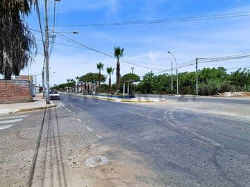 VENTA DE TERRENO UN ACUADRA DE PLAZA DE  POCOLLAY TACNA.