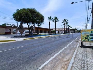 VENTA DE TERRENO UN ACUADRA DE PLAZA DE  POCOLLAY TACNA.