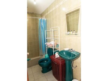 Vendo Casa frente al parque urb. Sagrada Familia Bellavista
