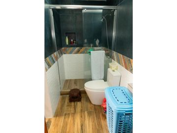 Vendo Casa frente al parque urb. Sagrada Familia Bellavista