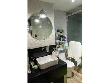 Vendo Casa frente al parque urb. Sagrada Familia Bellavista
