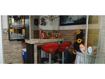Venta de Casa de 3 Pisos en Condominio – San Miguel