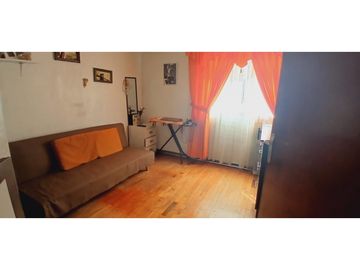 Venta de Casa de 3 Pisos en Condominio – San Miguel