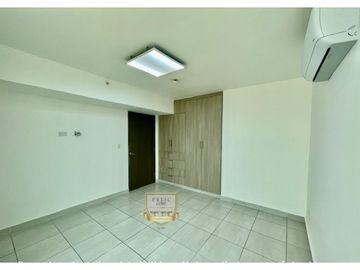 Se vende apartamento en Via España PH Metropolitan Park