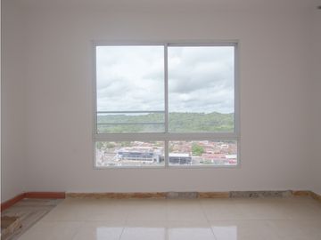 Venta: Reposeído en Royal Hills Villa de las Fuentes