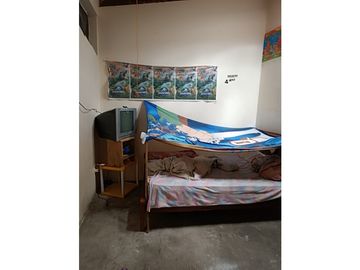 Inversión inteligente en el corazón de Cayambe!!, Terreno con Casa!!