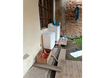 Inversión inteligente en el corazón de Cayambe!!, Terreno con Casa!!