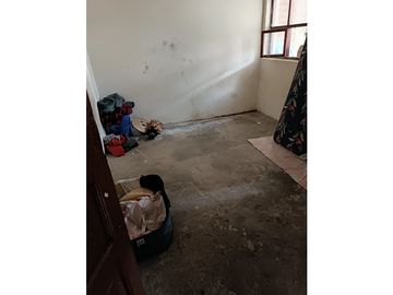 Inversión inteligente en el corazón de Cayambe!!, Terreno con Casa!!