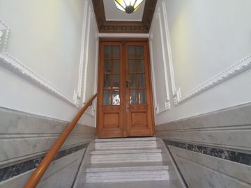 Depto.tipo casa de 5 ambientes en Venta en Almagro