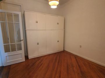 Depto.tipo casa de 5 ambientes en Venta en Almagro