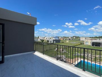 Casa en  Venta en San Sebastian Area 2