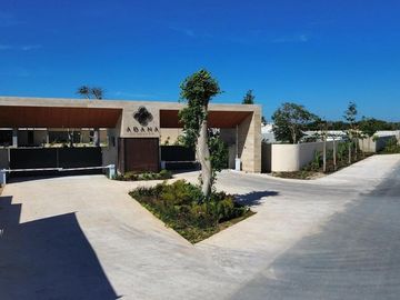 CASA PRE VENTA MÉRIDA, UNA PLANTA, LUJOSA, 402M2, PRIVADA ADANA XCANATUN.