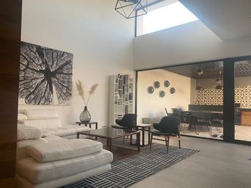 Se Vende Casa en Jurica, Arco de Piedra, la Privada más Exclusiva en Jurica.