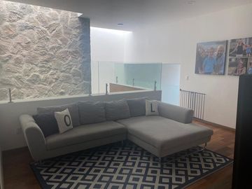 Se Vende Casa en Jurica, Arco de Piedra, la Privada más Exclusiva en Jurica.