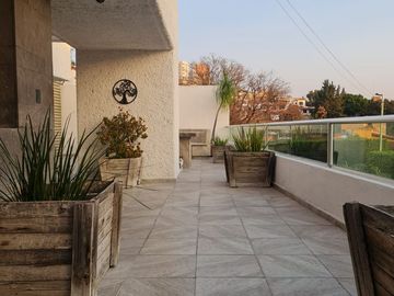 Preciosa Residencia en LOMA DORADA, Super Céntrica, 4 Niveles !