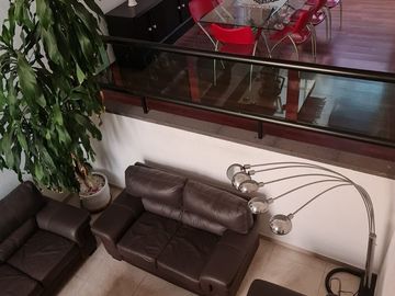 Preciosa Residencia en LOMA DORADA, Super Céntrica, 4 Niveles !