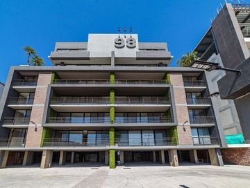 Hermoso Departamento en Loma Dorada, 263 m2, 3 Recamaras, 3.5 Baños, de LUJO !