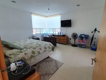 Se Vende Casa en Claustros de las Misiones, Centro Sur de 3 Niveles, Ubicadísima
