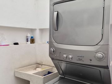 Casa en Venta en Centro Sur, Claustros de las Misiones, 4 Recamaras, 4.5 Baños