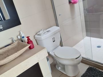 Casa en Venta en Centro Sur, Claustros de las Misiones, 4 Recamaras, 4.5 Baños