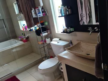 Casa en Venta en Centro Sur, Claustros de las Misiones, 4 Recamaras, 4.5 Baños